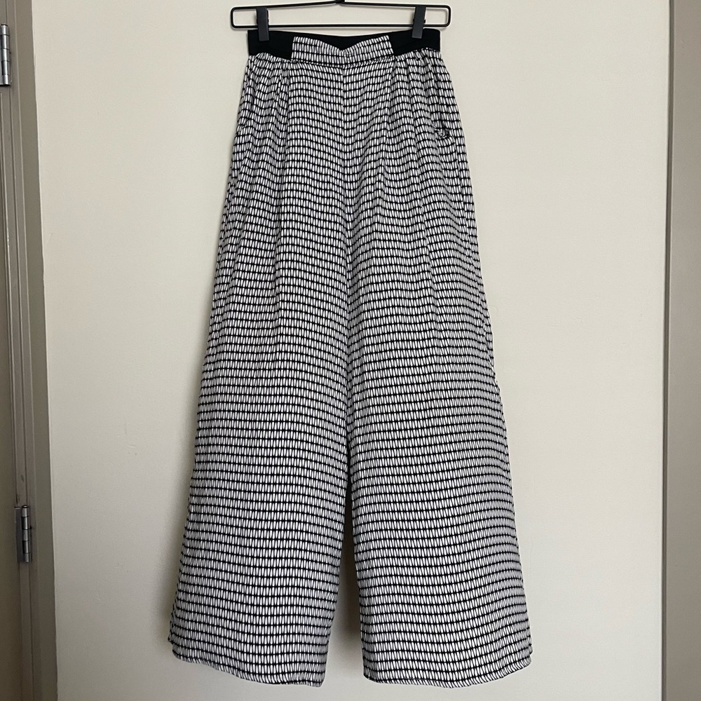 Xhilaration Flowy Pattern Pants